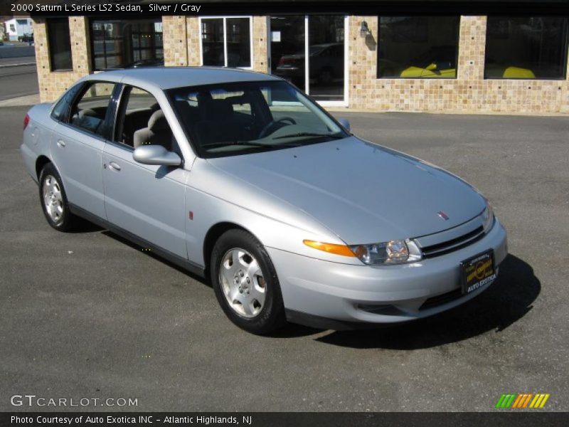 Silver / Gray 2000 Saturn L Series LS2 Sedan