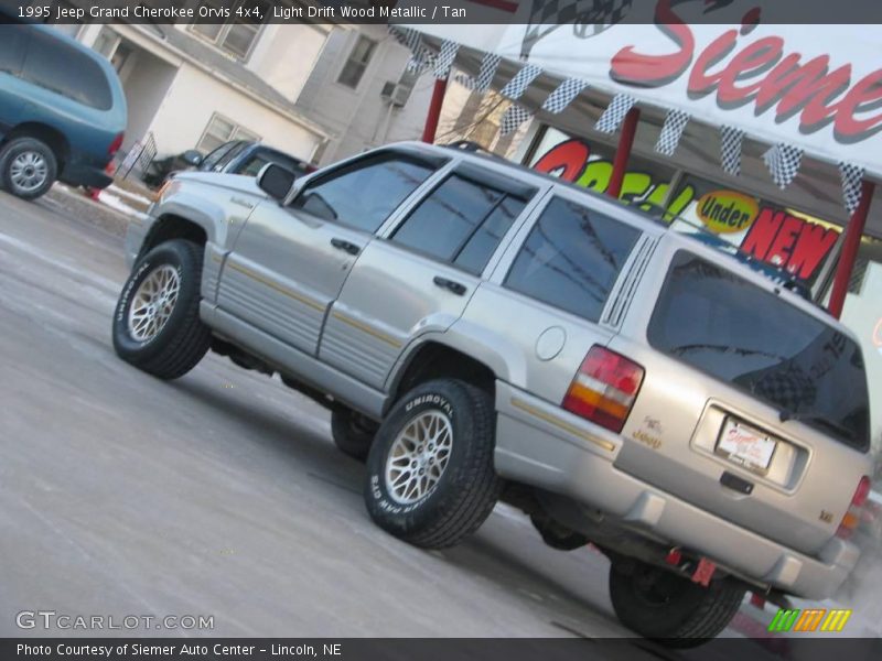 Light Drift Wood Metallic / Tan 1995 Jeep Grand Cherokee Orvis 4x4