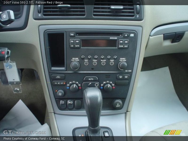 Passion Red / Beige 2007 Volvo S60 2.5T