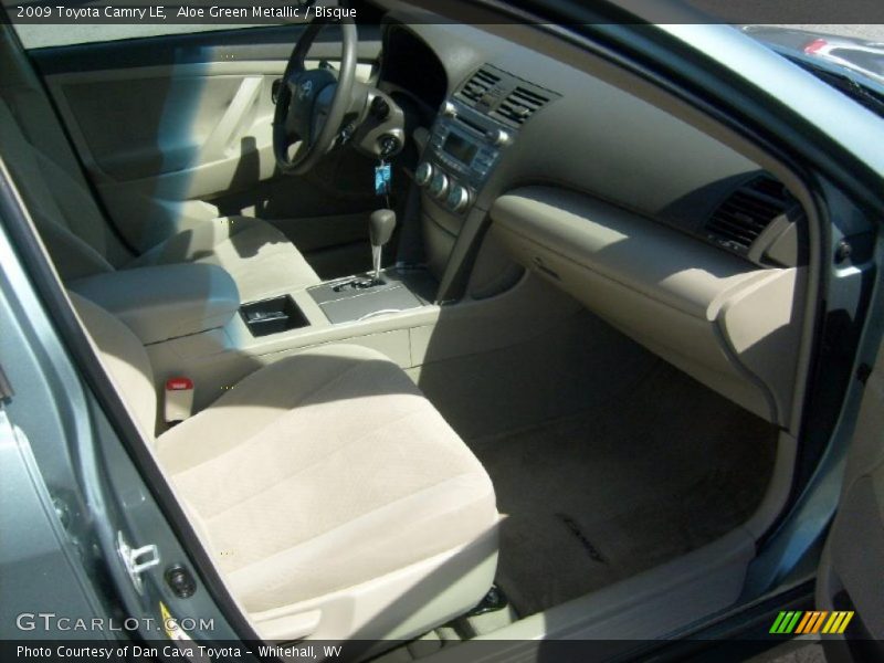 Aloe Green Metallic / Bisque 2009 Toyota Camry LE