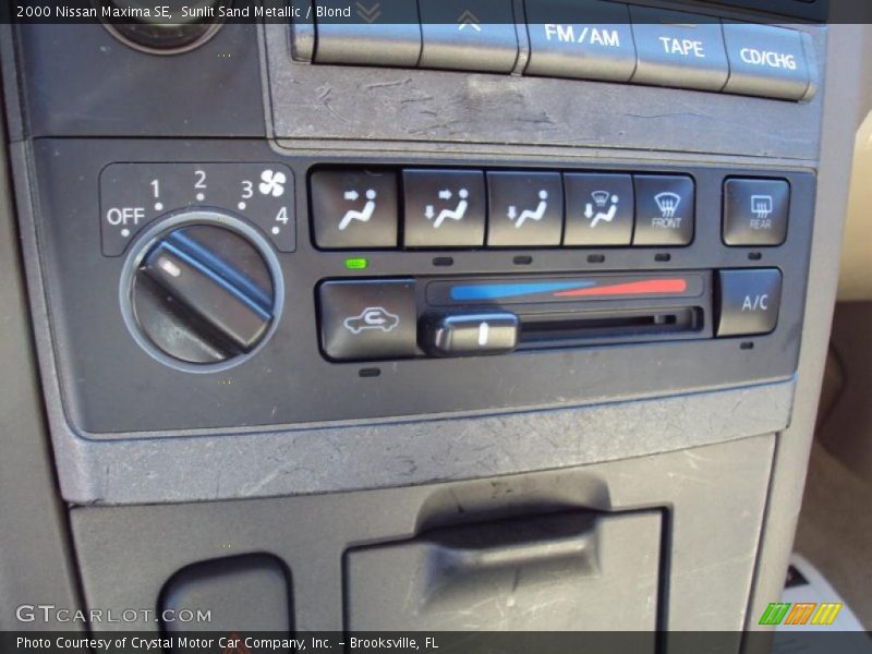 Sunlit Sand Metallic / Blond 2000 Nissan Maxima SE