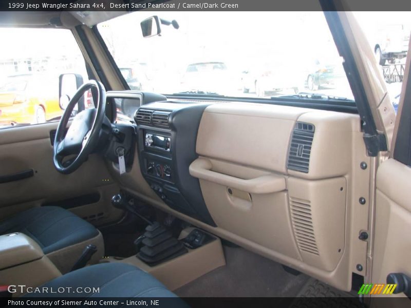Desert Sand Pearlcoat / Camel/Dark Green 1999 Jeep Wrangler Sahara 4x4
