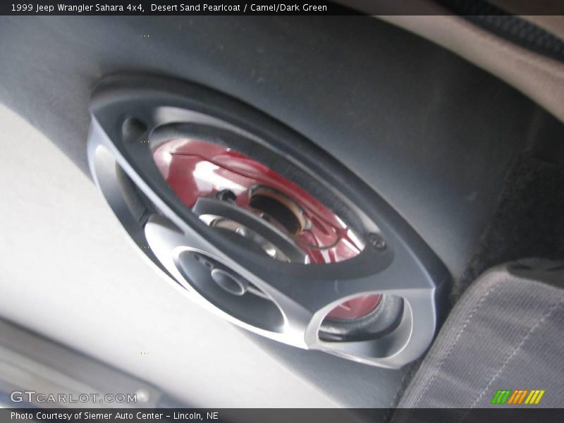 Desert Sand Pearlcoat / Camel/Dark Green 1999 Jeep Wrangler Sahara 4x4