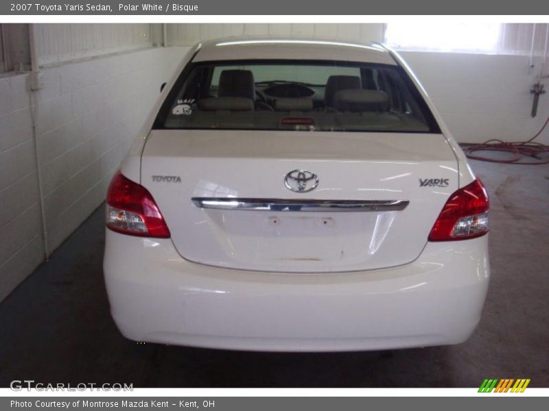 Polar White / Bisque 2007 Toyota Yaris Sedan