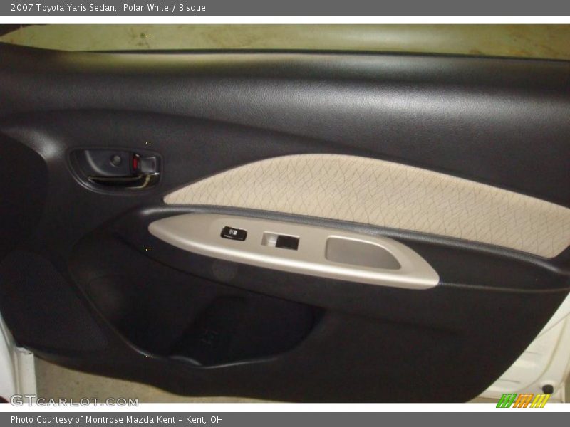 Polar White / Bisque 2007 Toyota Yaris Sedan