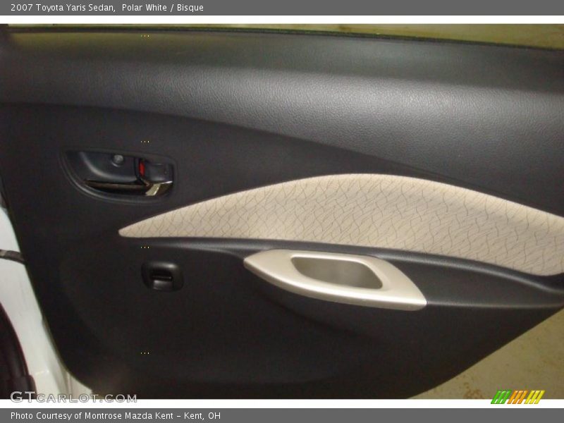 Polar White / Bisque 2007 Toyota Yaris Sedan