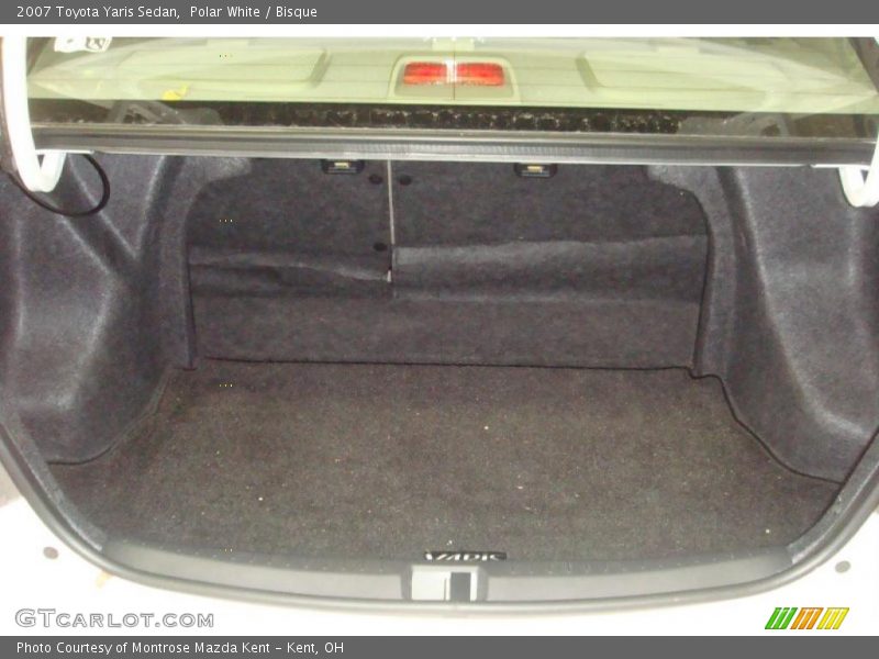 Polar White / Bisque 2007 Toyota Yaris Sedan