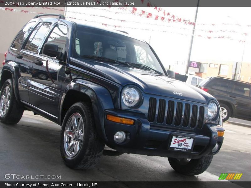 Patriot Blue Pearl / Light Taupe/Taupe 2004 Jeep Liberty Limited 4x4