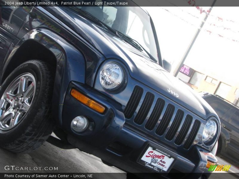 Patriot Blue Pearl / Light Taupe/Taupe 2004 Jeep Liberty Limited 4x4