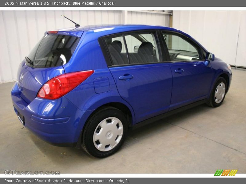 Blue Metallic / Charcoal 2009 Nissan Versa 1.8 S Hatchback