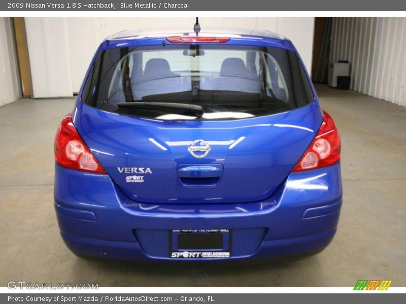 Blue Metallic / Charcoal 2009 Nissan Versa 1.8 S Hatchback