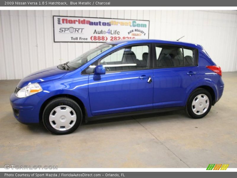 Blue Metallic / Charcoal 2009 Nissan Versa 1.8 S Hatchback