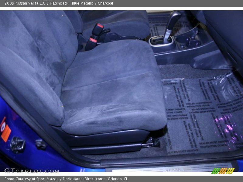 Blue Metallic / Charcoal 2009 Nissan Versa 1.8 S Hatchback