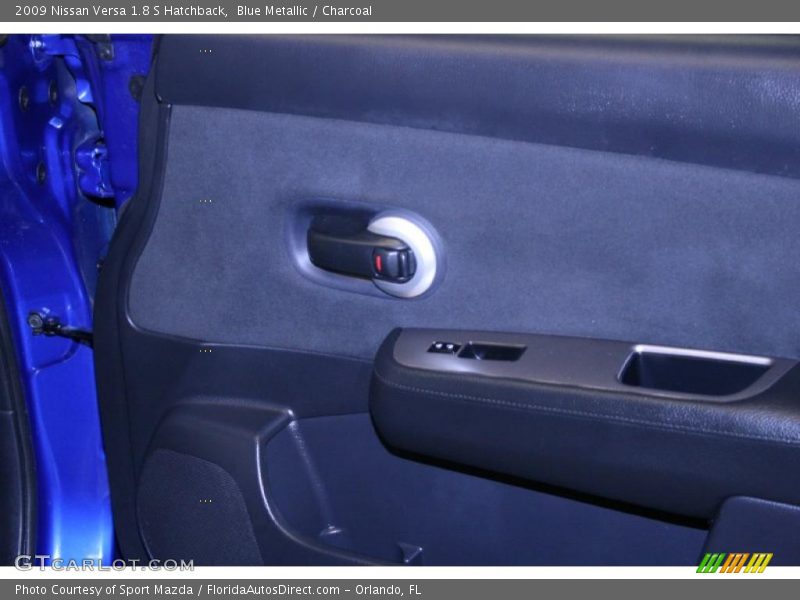 Blue Metallic / Charcoal 2009 Nissan Versa 1.8 S Hatchback