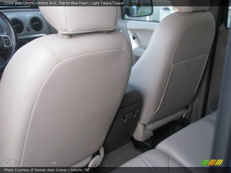 Patriot Blue Pearl / Light Taupe/Taupe 2004 Jeep Liberty Limited 4x4