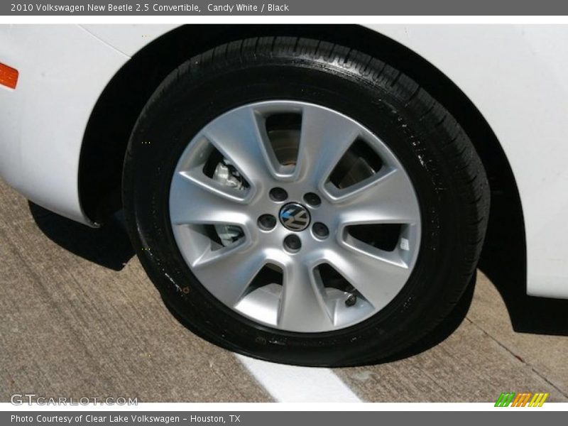 Candy White / Black 2010 Volkswagen New Beetle 2.5 Convertible