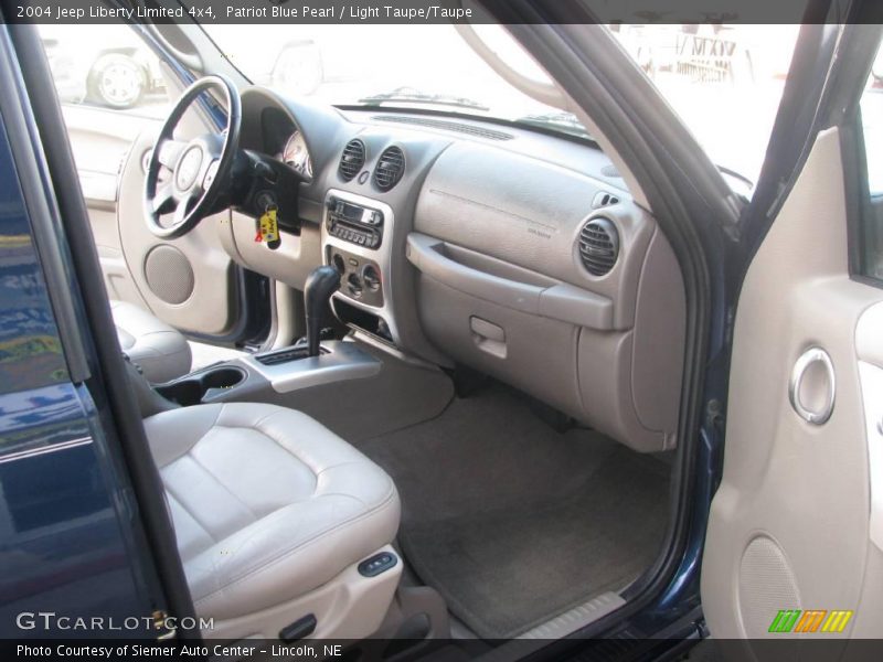 Patriot Blue Pearl / Light Taupe/Taupe 2004 Jeep Liberty Limited 4x4
