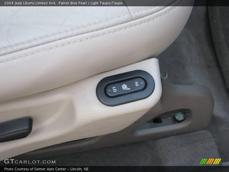 Patriot Blue Pearl / Light Taupe/Taupe 2004 Jeep Liberty Limited 4x4