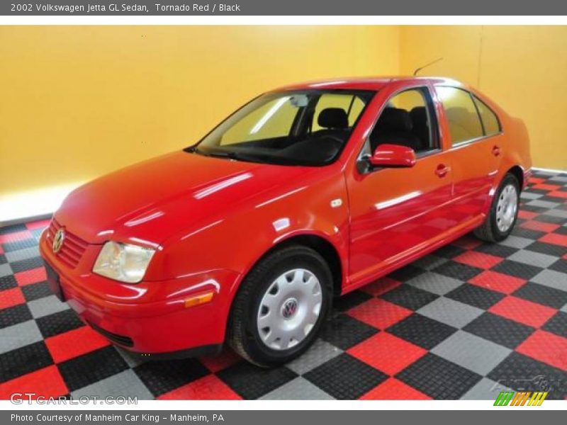 Tornado Red / Black 2002 Volkswagen Jetta GL Sedan