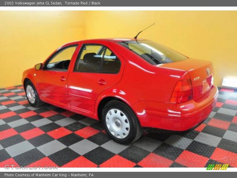 Tornado Red / Black 2002 Volkswagen Jetta GL Sedan