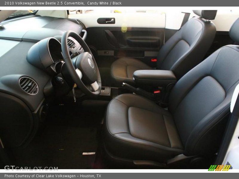 Candy White / Black 2010 Volkswagen New Beetle 2.5 Convertible
