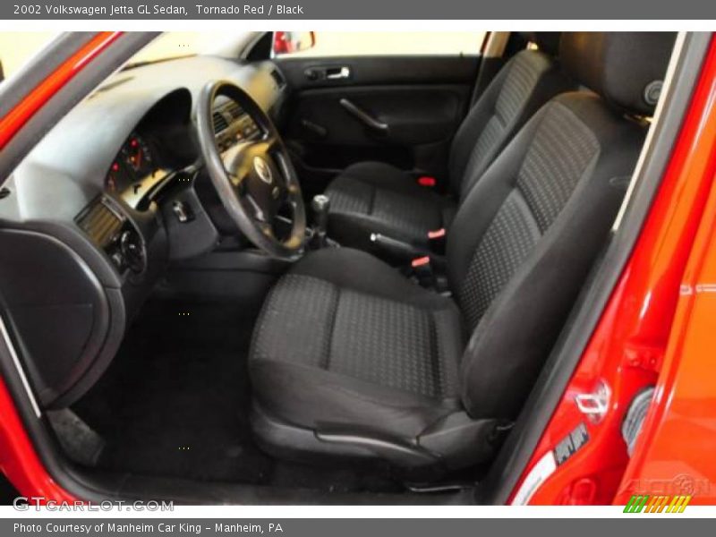 Tornado Red / Black 2002 Volkswagen Jetta GL Sedan