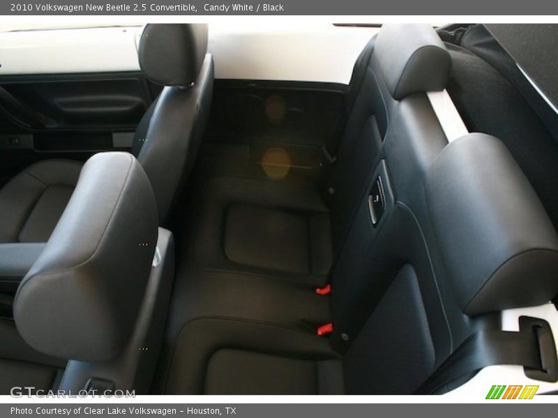 Candy White / Black 2010 Volkswagen New Beetle 2.5 Convertible