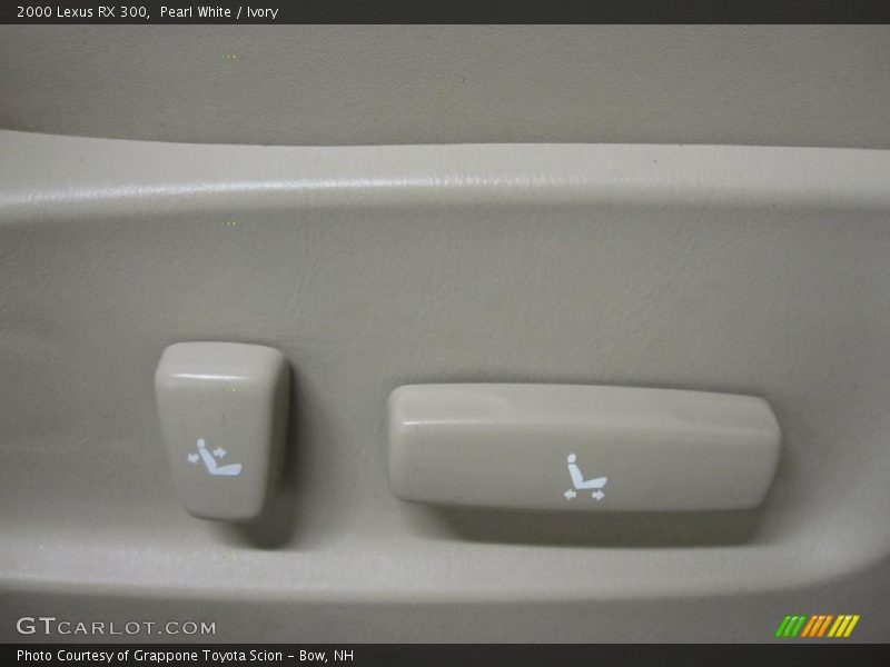 Pearl White / Ivory 2000 Lexus RX 300