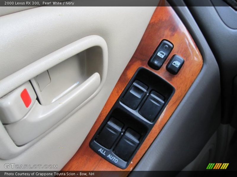Pearl White / Ivory 2000 Lexus RX 300