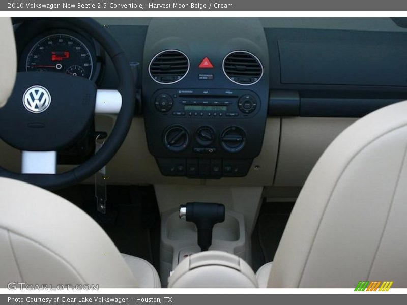 Harvest Moon Beige / Cream 2010 Volkswagen New Beetle 2.5 Convertible