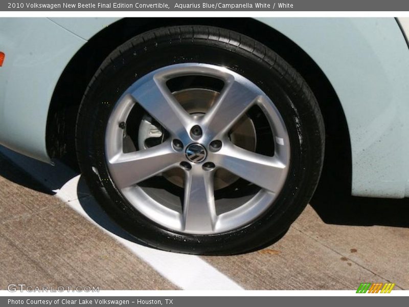 Aquarius Blue/Campanella White / White 2010 Volkswagen New Beetle Final Edition Convertible