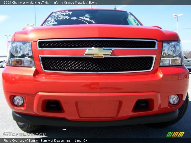 Inferno Orange Metallic / Ebony 2009 Chevrolet Avalanche LT 4x4