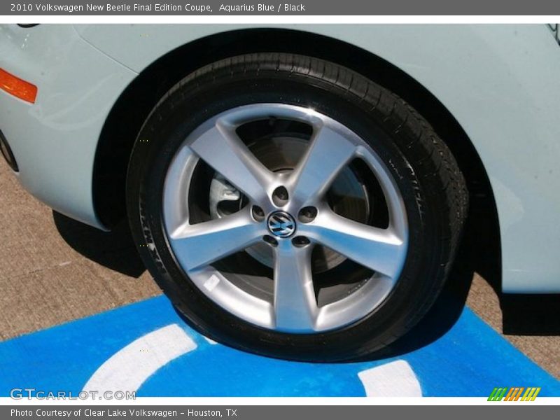 Aquarius Blue / Black 2010 Volkswagen New Beetle Final Edition Coupe