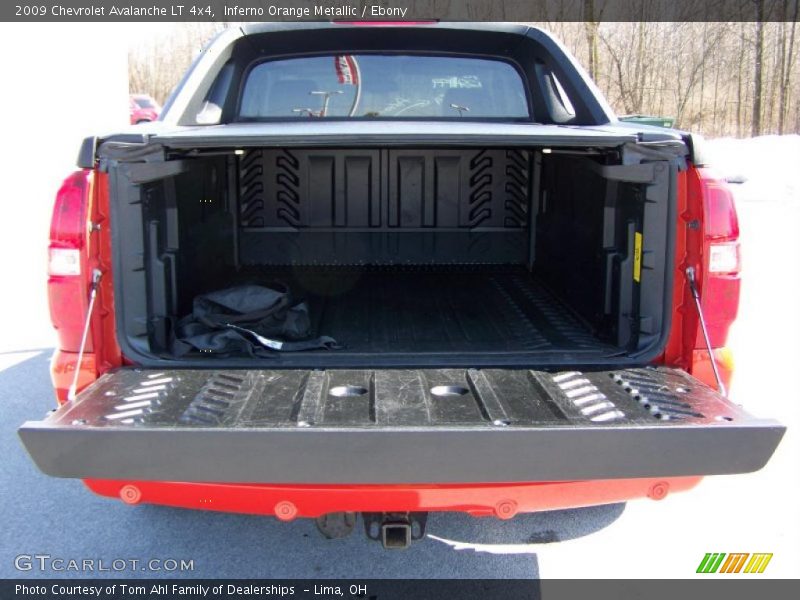 Inferno Orange Metallic / Ebony 2009 Chevrolet Avalanche LT 4x4