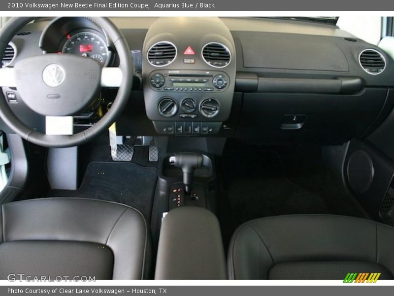 Aquarius Blue / Black 2010 Volkswagen New Beetle Final Edition Coupe
