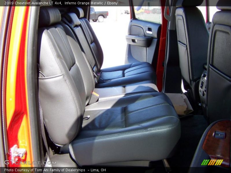 Inferno Orange Metallic / Ebony 2009 Chevrolet Avalanche LT 4x4