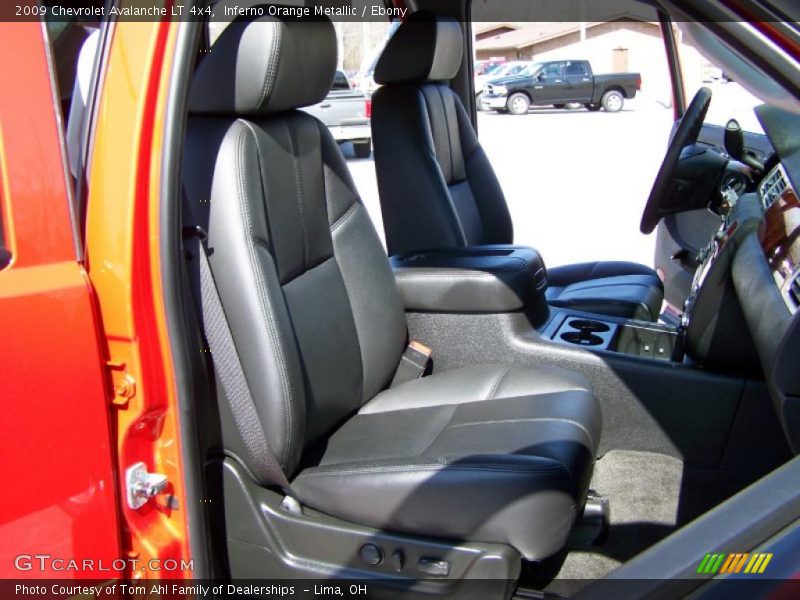 Inferno Orange Metallic / Ebony 2009 Chevrolet Avalanche LT 4x4