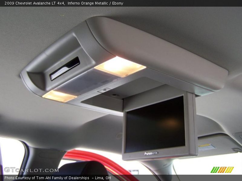 Inferno Orange Metallic / Ebony 2009 Chevrolet Avalanche LT 4x4