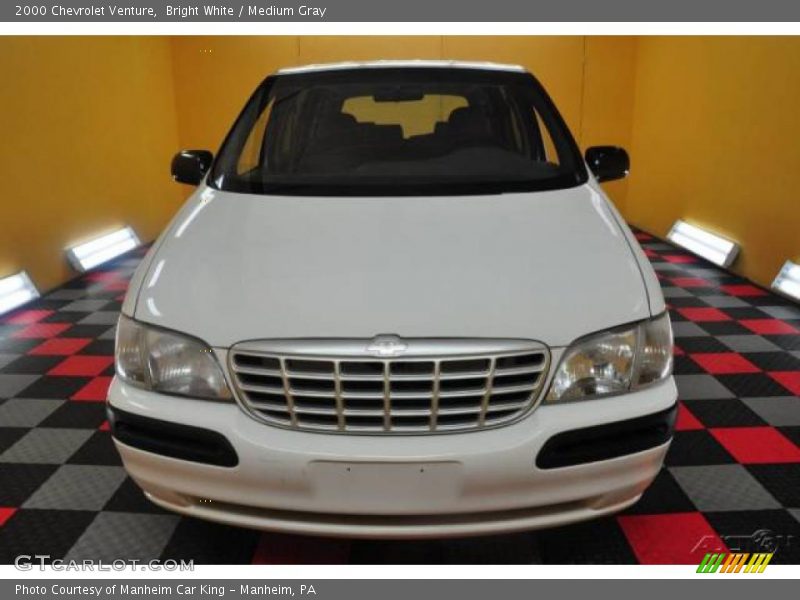 Bright White / Medium Gray 2000 Chevrolet Venture