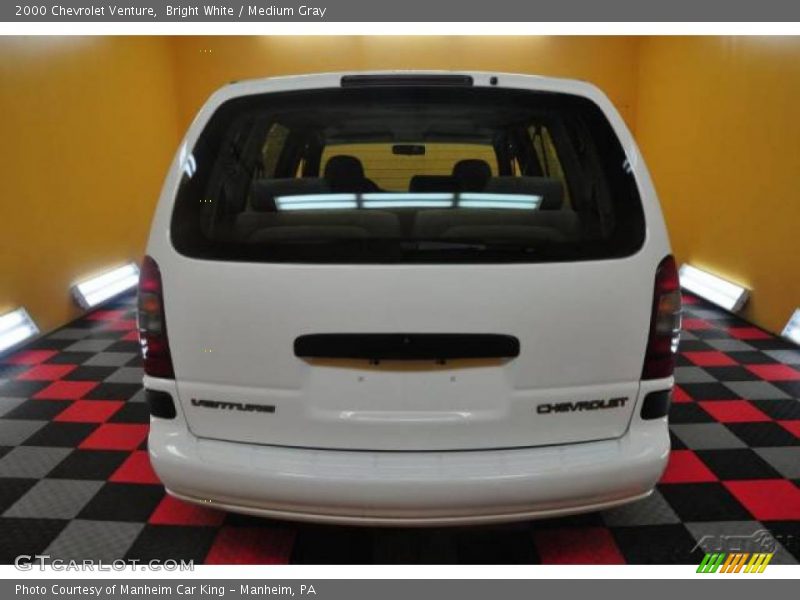 Bright White / Medium Gray 2000 Chevrolet Venture