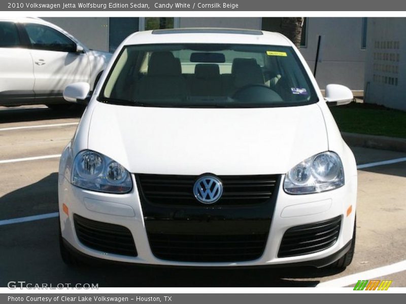 Candy White / Cornsilk Beige 2010 Volkswagen Jetta Wolfsburg Edition Sedan