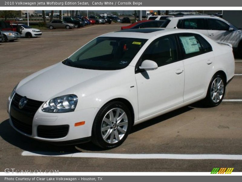 Candy White / Cornsilk Beige 2010 Volkswagen Jetta Wolfsburg Edition Sedan