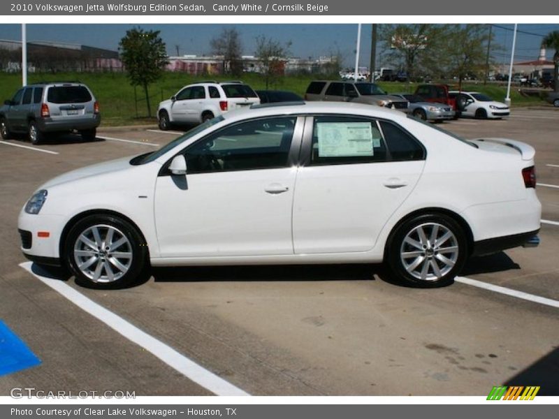 Candy White / Cornsilk Beige 2010 Volkswagen Jetta Wolfsburg Edition Sedan
