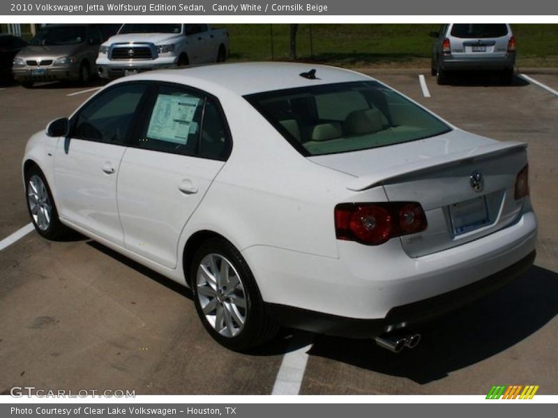 Candy White / Cornsilk Beige 2010 Volkswagen Jetta Wolfsburg Edition Sedan