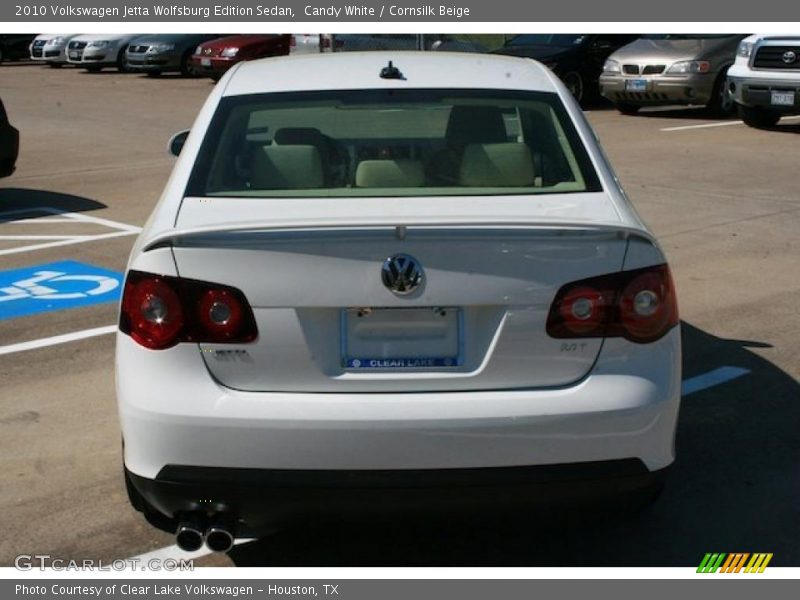 Candy White / Cornsilk Beige 2010 Volkswagen Jetta Wolfsburg Edition Sedan