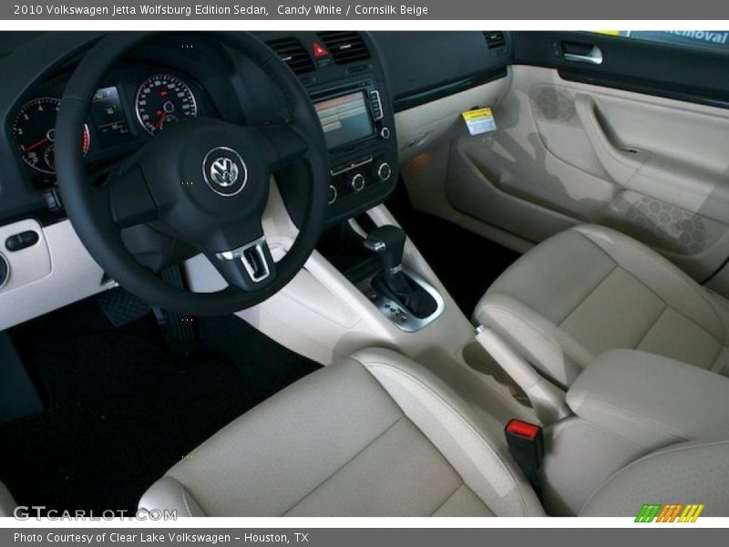 Candy White / Cornsilk Beige 2010 Volkswagen Jetta Wolfsburg Edition Sedan