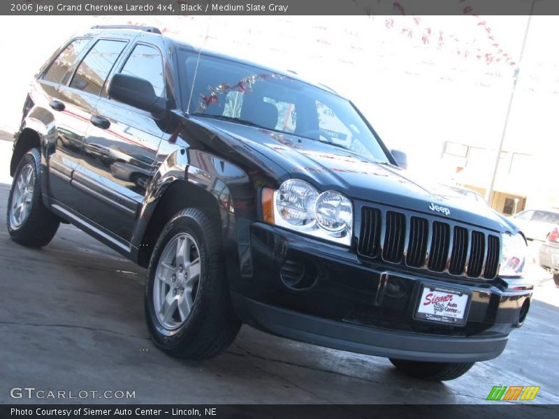 Black / Medium Slate Gray 2006 Jeep Grand Cherokee Laredo 4x4