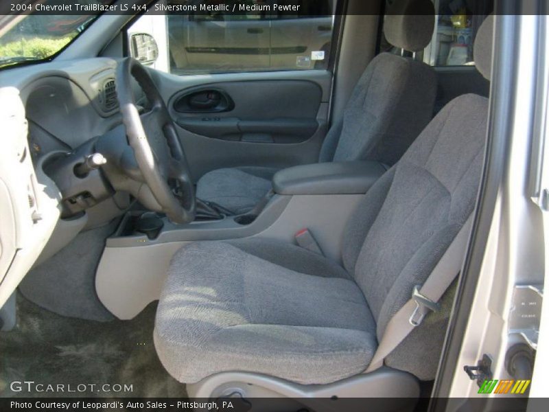 Silverstone Metallic / Medium Pewter 2004 Chevrolet TrailBlazer LS 4x4