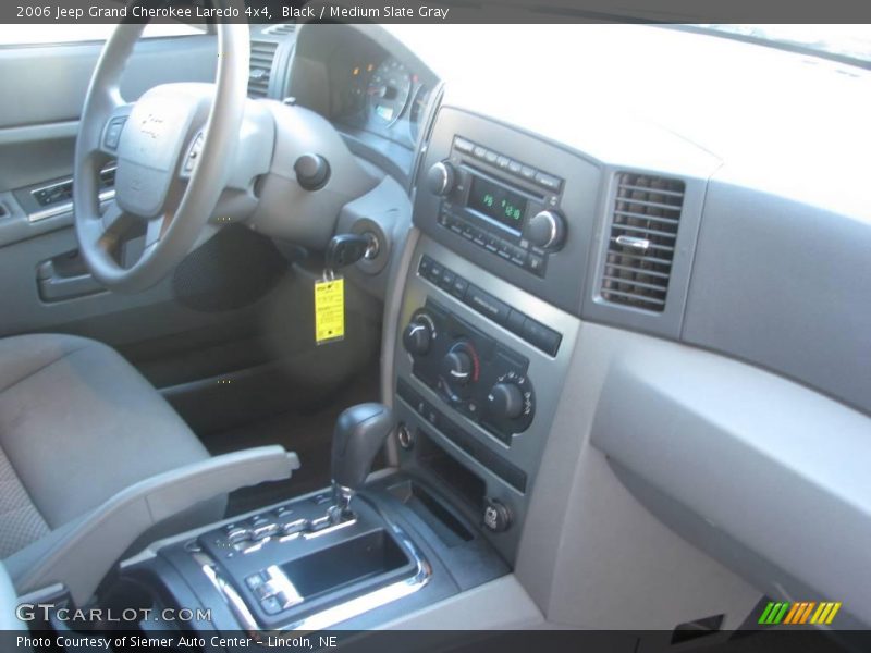 Black / Medium Slate Gray 2006 Jeep Grand Cherokee Laredo 4x4