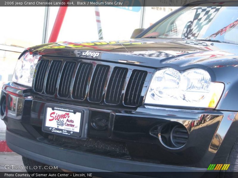 Black / Medium Slate Gray 2006 Jeep Grand Cherokee Laredo 4x4